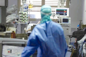 διασωληνωμένoι, ειδική μονάδα Covid 19, στη Μονάδα Εντατικής Θεραπείας στο Βενιζέλειο νοσοκομείο Ηρακλείου