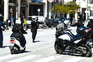 Αστυνομικοί έλεγχοι του μέτρου απαγόρευσης της άσκοπης κυκλοφορίας