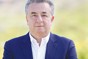 Ο περιφερειάρχης Στ. Αρναουτάκης