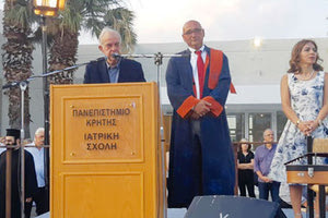 Ορκωμοσία με τηλεδιάσκεψη στην Ιατρική Σχολή