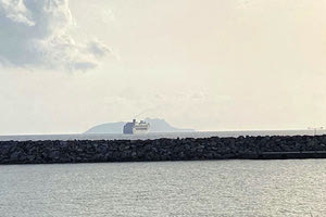 Νηνεμία στον κόλπο της Μεσσαράς μετά τον απόπλου του Ιταλικού Κρουαζιερόπλοιου