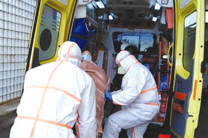 ΕΚΑΒ ΚΡΗΤΗΣ: ΚΡΑΤΑ ΓΕΡΑ Είναι στην πρώτη γραμμή του…  πολέμου με τον ύπουλο εχθρό 