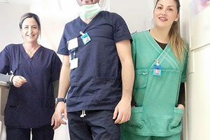 Αυτοί που δίνουν τη μάχη από μέσα