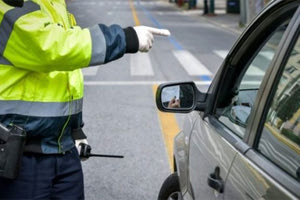 Έκρυψε το παιδί της στο πορτ μπαγκάζ!