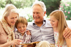 Οι παππούδες και τα εγγόνια τους