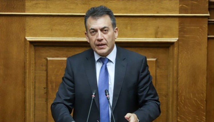 ο υπουργός Εργασίας και Κοινωνικών Υποθέσεων, Γιάννης Βρούτσης