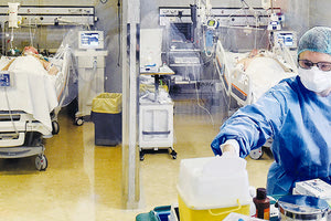 γιατροί των νοσοκομείων αναφοράς του κοροναϊού