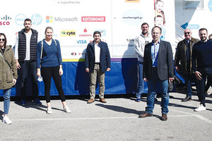 Με τη συμμετοχή του υφυπουργού αθλητισμού, Λευτέρη Αυγενάκη, του Γ.Γ. Αθλητισμού, Γιώργου Μαυρωτά, πλήθους Ολυμπιονικών και πρωταθλητώ η χθεσινή αιμοδοσία στον Άγιο Κοσμά