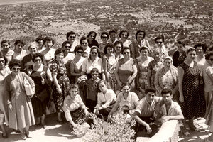 Η φωτογραφία της ημέρας: ΕΚΔΡΟΜΗ ΣΗΤΕΙΑΚΩΝ στη Ρόδο το 1958.