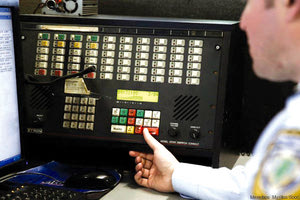 τηλεφωνήματα πολιτών στο κέντρο της Άμεσης Δράσης στο Ηράκλειο.