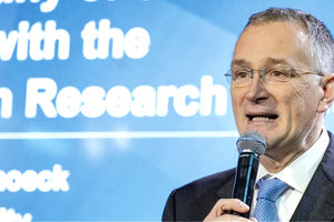 ο πρόεδρος του Ευρωπαϊκού Συμβουλίου Έρευνας (ERC), Ιταλός καθηγητής Μάουρο Φεράρι