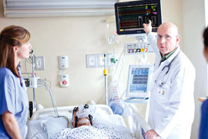 επιστημονική προ-δημοσίευση του διακεκριμένου Έλληνα καθηγητή της Ιατρικής Σχολής του Πανεπιστημίου Στάνφορντ της Καλιφόρνια Γιάννη Ιωαννίδη για τον κοροναϊό