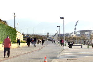 ΚΛΕΙΝΕΙ Η ΠΑΡΑΛΙΑΚΗ ΤΟΥ ΗΡΑΚΛΕΙΟΥ ΑΝ ΣΥΝΕΧΙΣΤΕΙ Η ΜΑΖΙΚΗ… ΑΣΚΗΣΗ Τους έκλεισαν τον Κούλε και… ξεχύθηκαν στον Καράβολα