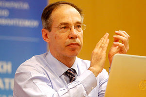 ο γενικός γραμματέας Αθλητισμού, Γιώργος Μαυρωτάς