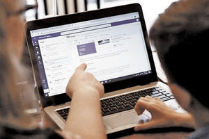 εξ αποστάσεως διδασκαλία