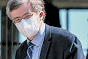 ο καθηγητής Σωτήρης Τσιόδρας