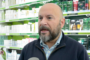 Ο πρέοδρος του Φαρμακευτικού Συλλόγου Ηρακλείου, Αριστοτέλης Σκουντάκης