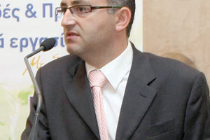 Μανόλης Μαυράκης