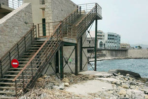 Το Μουσείο Φυσικής Ιστορίας θωρακίζεται από τα κύματα