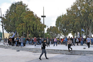 Επεισόδια στην πλατεία Ελευθερίας για τους... μετανάστες