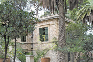 10-5-1945 στη «Βίλα Αριάδνη» της μινωικής πρωτεύουσας, αρχίζει η σύσκεψη για τη συνθηκολόγηση του Β’ Παγκοσμίου Πολέμου