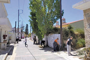 Καθάρισαν όλο το χωριό οι κάτοικοι της Ανώπολης