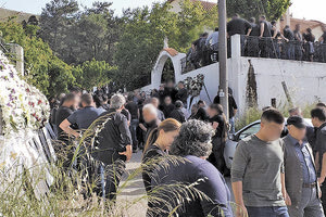 Πλήθος κόσμου στον αποχαιρετισμό του Γ. Κατσούνα