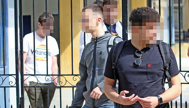 επιστροφή μαθητών στα σχολεία