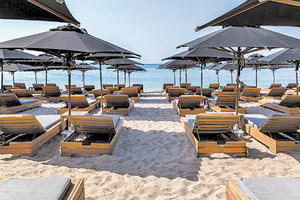 Έτοιμες να υποδεχτούν τους λουόμενους είναι από το ερχόμενο Σάββατο οι οργανωμένες παραλίες της χώρας