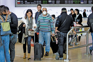 ταξίδι με αεροπλάνο την εποχή του κοροναϊού