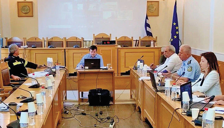 στην Περιφέρεια Κρήτης η συνεδρίαση του Συντονιστικού Οργάνου Πολιτικής Προστασίας της Περιφερειακής Ενότητας Ηρακλείου με Παραβολιδάκη υπό την προεδρία του αντιπεριφερειάρχη Ηρακλείου Νίκου Συριγωνάκη.