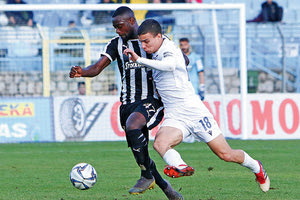 Τη Δευτέρα θ’ αποφασίσει η Σούπερ Λιγκ πότε θα ξαναρχίσει το πρωτάθλημα