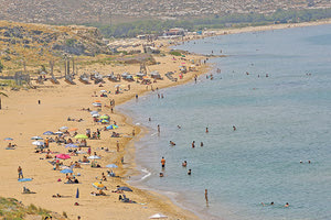 Στις παραλίες οι Ηρακλειώτες