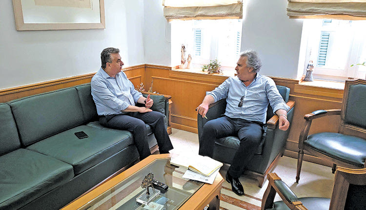 Η Περιφέρεια Κρήτης θα χρηματοδοτήσει τη μελέτη για την κατασκευή του έργου που αφορά στην ανάπλαση της κεντρικής πλατείας της Σητείας