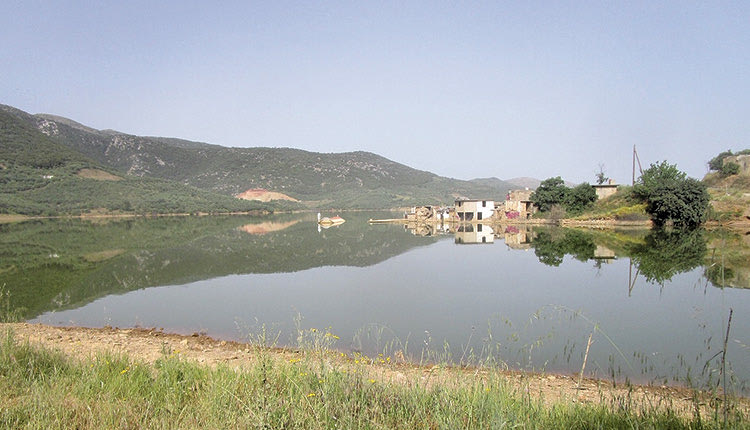 Επένδυση για τα φράγματα