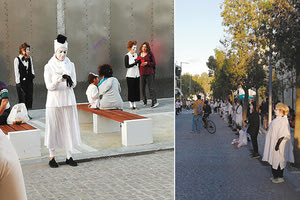 Με τα ρούχα του παλιάτσου