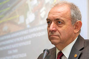 ο καθηγητής Γεωλογίας και πρόεδρος του ΟΑΣΠ κ. Ευθύμιος Λέκκας