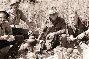 Η φωτογραφία της ημέρας: 1941. Αυστραλοί στρατιώτες σε αγρόκτημα στην Κρήτη