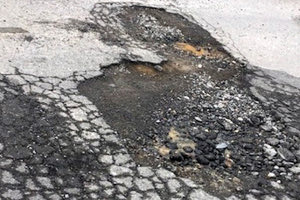 η “μάχη” της λακκούβας