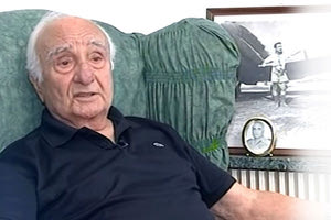 Ο πιλότος Νώτης Σαχαρίδης είχε πιαστεί αιχμάλωτος στη μάχη και φυγαδεύτηκε από Κρητικούς