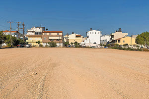 η λαϊκή μπροστά από τις φυλακές της Αλικαρνασσού