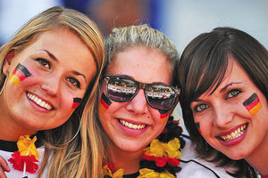 ΠΑΡΑ ΤΟΝ ΠΕΡΙΟΡΙΣΜΟ ΤΩΝ ΤΑΞΙΔΙΩΤΩΝ: Η Ελλάδα ελπίζει στη γερμανική αγορά