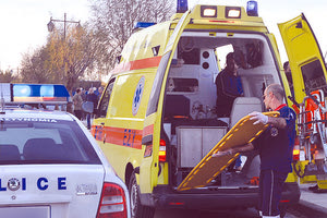 ΕΚΑΒ ΤΡΟΧΑΙΑ