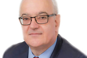 ο εντεταλμένος σύμβουλος θεμάτων υγείας της Περιφέρειας, εκ νέου υποψήφιος περιφερειακός σύμβουλος και διευθυντής στην Ογκολογική Κλινική του ΠΑΓΝΗ Λάμπρος Βαμβακάς.