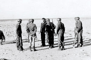 Η φωτογραφία της ημέρας: H εκτέλεση του πατριώτη Δημήτρη Δροσάκη στο Ρέθυμνο