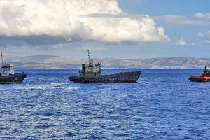 Η επιχείρηση ρυμούλκησης ξεκίνησε χθες απο την Αγία Γαλήνη για το τελευταίο τους ταξίδι το “ANDREA” και το “ZAHRA”