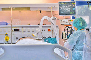 νοσοκομείο εντατική