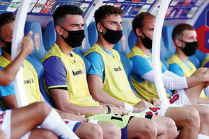 Με μάσκες στον πάγκο οι αναπληρωματικοί του Βόλου