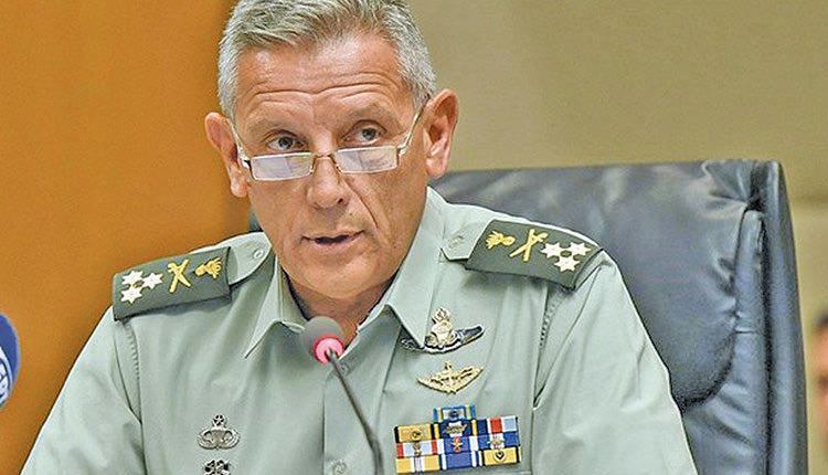 Ο αρχηγός ΓΕΕΘΑ, στρατηγός Κωνσταντίνος Φλώρος