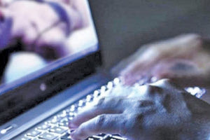 πορνογραφία ανηλίκων